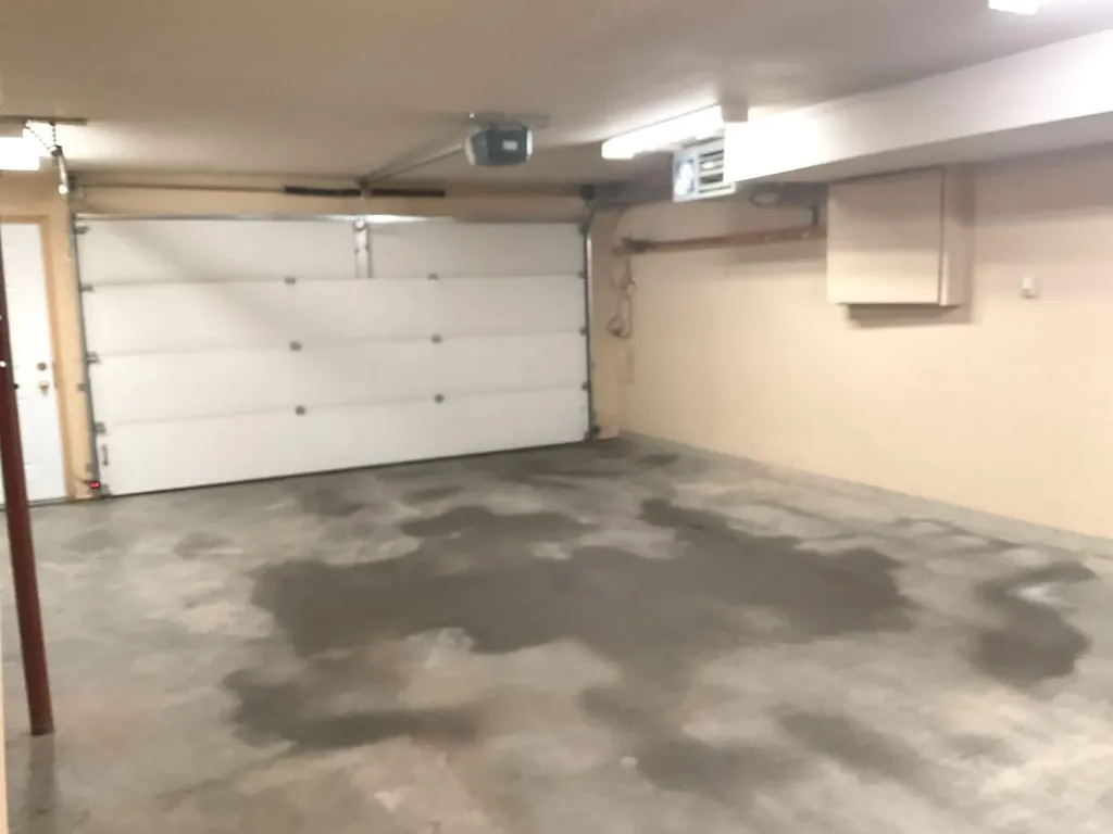 4920 53 Avenue Whitecourt AB T7S 1V7