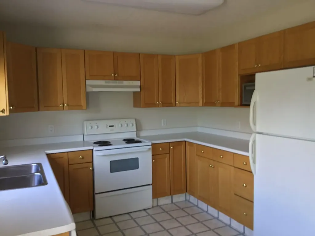 4920 53 Avenue Whitecourt AB T7S 1V7