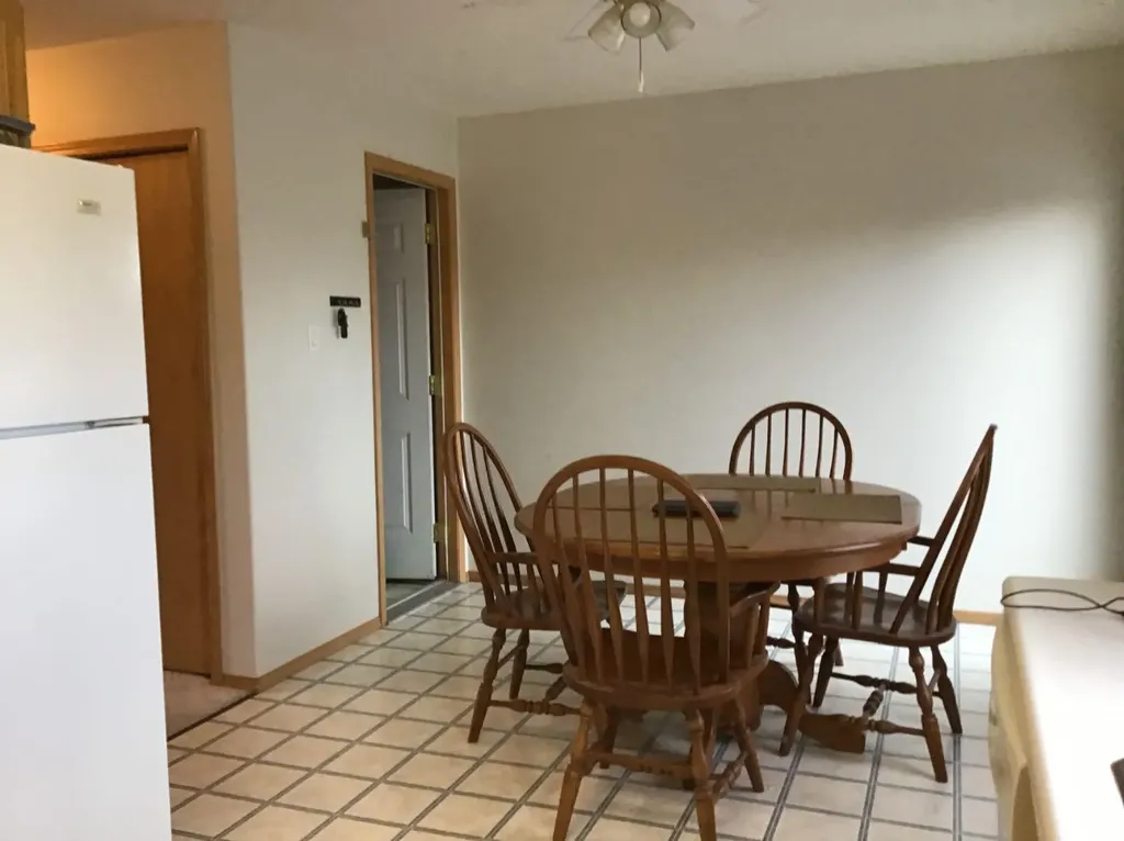 4920 53 Avenue Whitecourt AB T7S 1V7