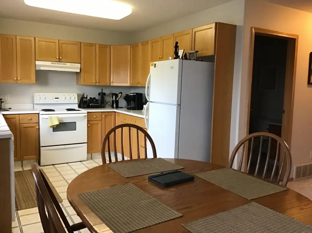 4920 53 Avenue Whitecourt AB T7S 1V7