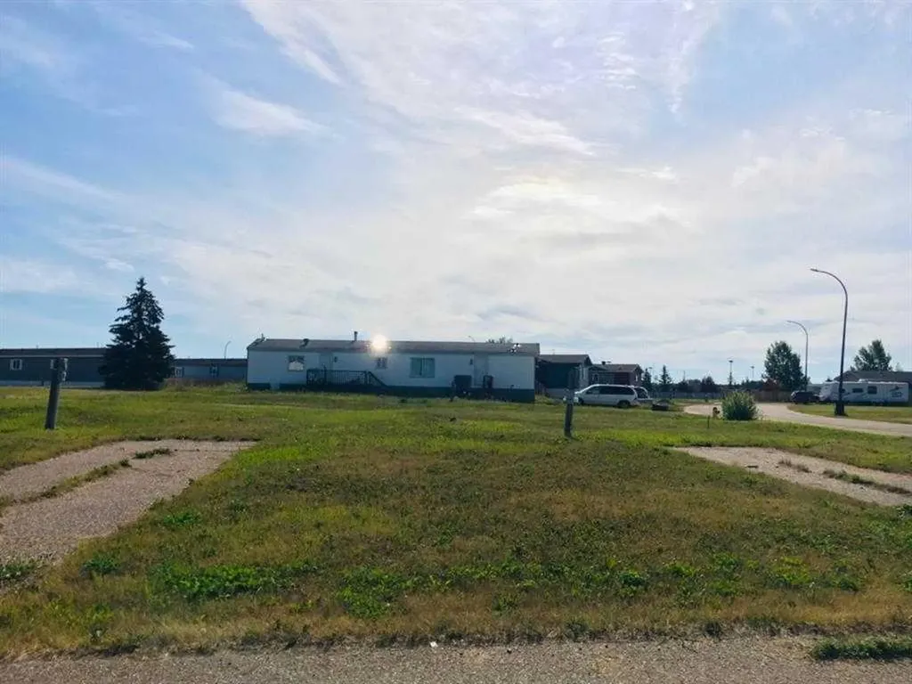 90 Deerglen Trailer Park High Level AB T0H 1Z0