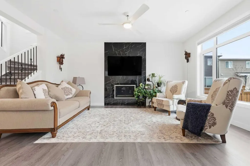 55 Hotchkiss Row SE Calgary AB T3S 0J5