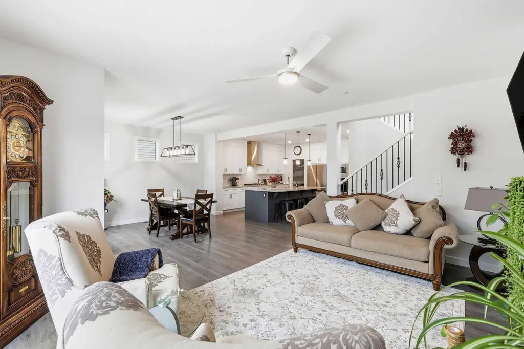 55 Hotchkiss Row SE Calgary AB T3S 0J5