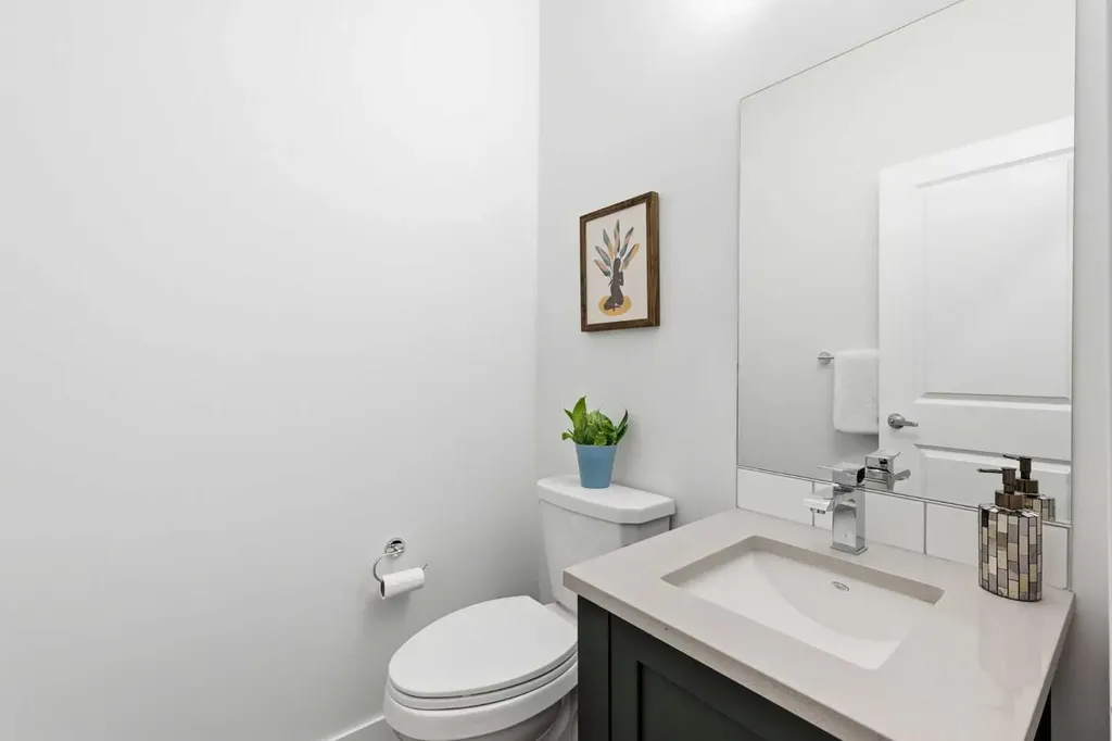 55 Hotchkiss Row SE Calgary AB T3S 0J5