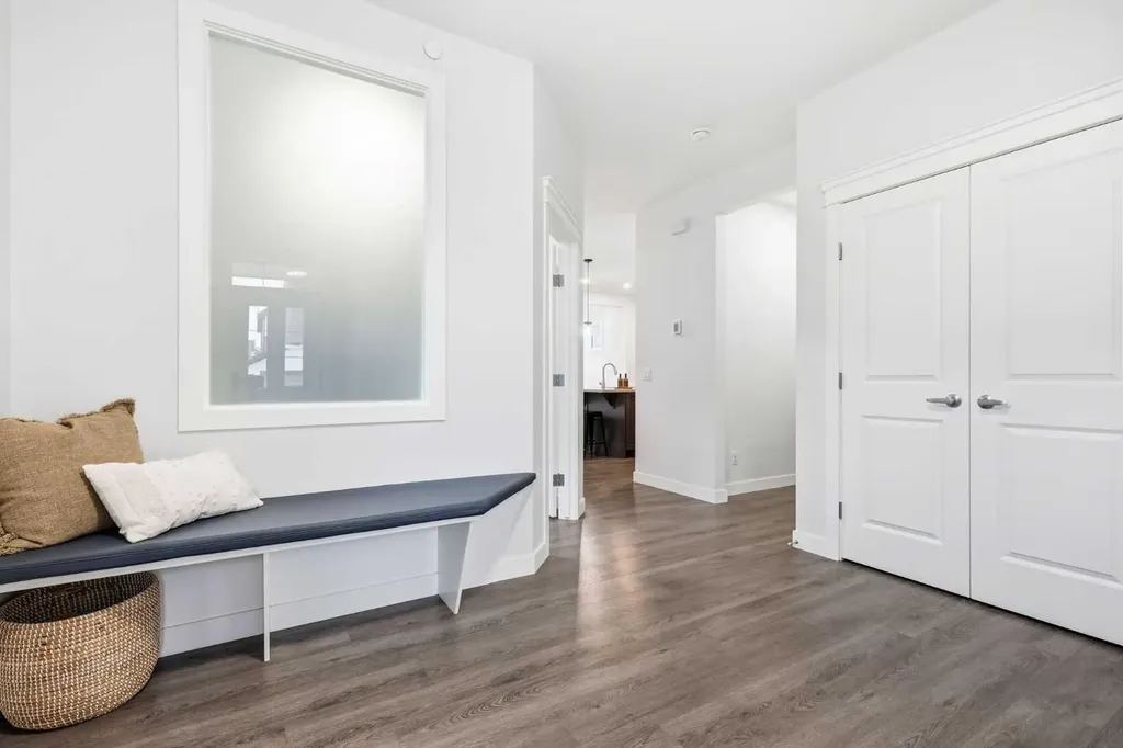 55 Hotchkiss Row SE Calgary AB T3S 0J5