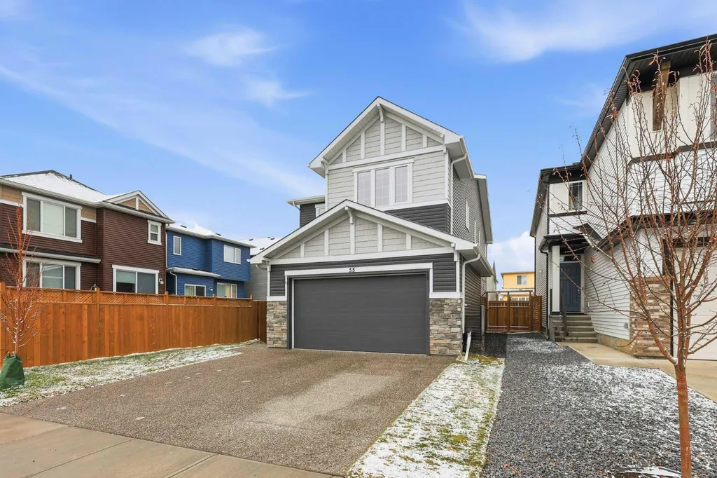 55 Hotchkiss Row SE Calgary AB T3S 0J5