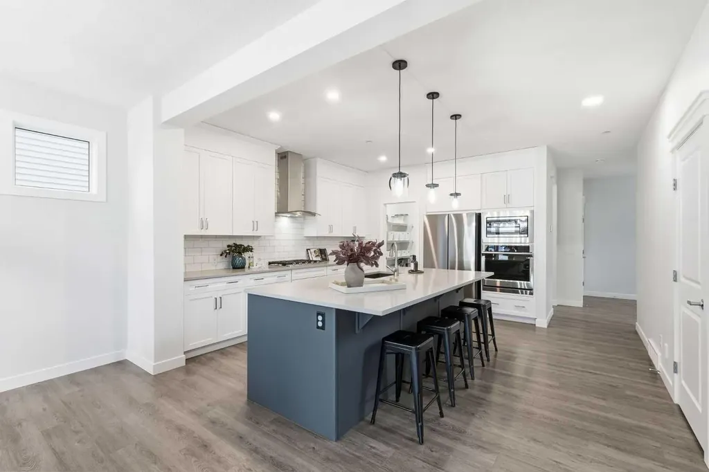 55 Hotchkiss Row SE Calgary AB T3S 0J5