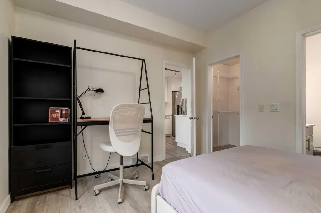64 Auburn Bay Close SE Calgary AB T3M 0Y5