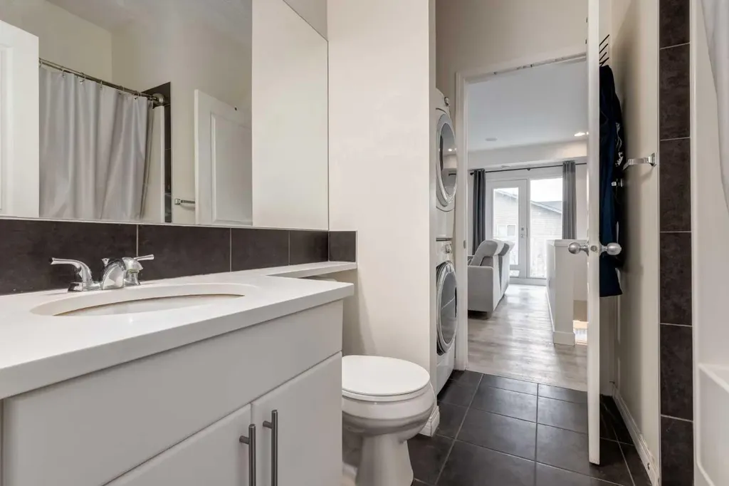 64 Auburn Bay Close SE Calgary AB T3M 0Y5