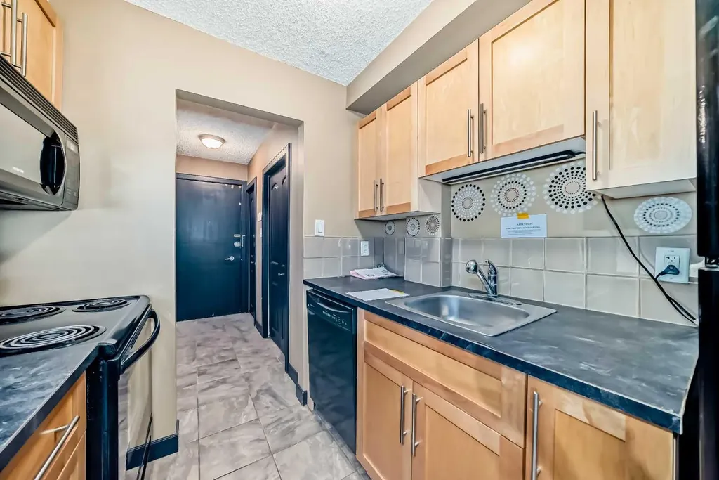 620 15 Avenue SW Calgary AB T2R 0R5
