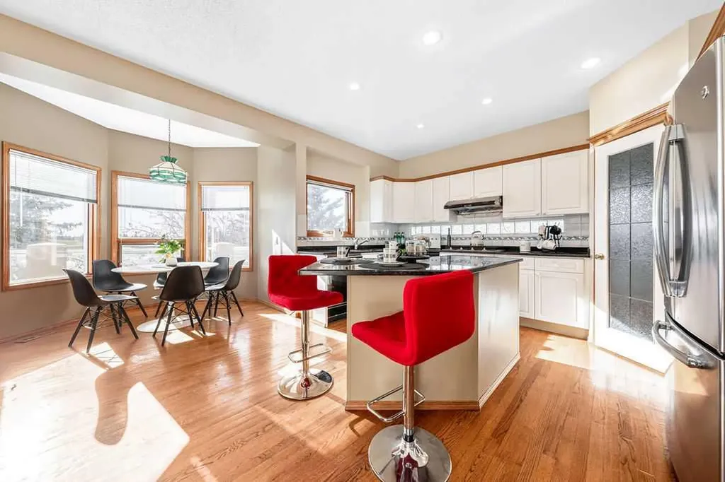 109 Lakeside Greens Drive Chestermere AB T1X1B9
