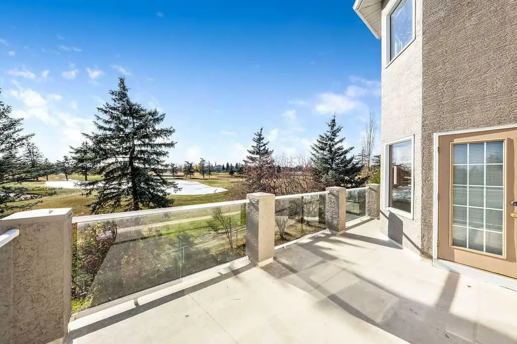 109 Lakeside Greens Drive Chestermere AB T1X1B9