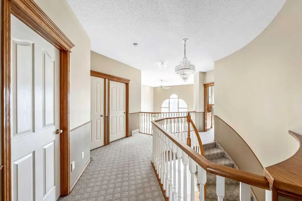 109 Lakeside Greens Drive Chestermere AB T1X1B9