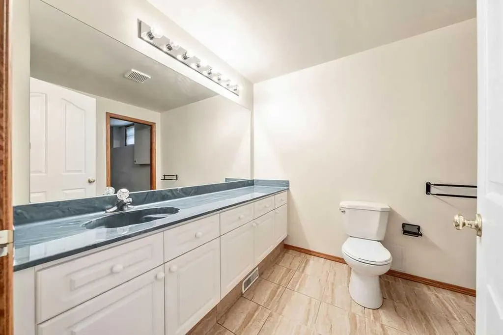 109 Lakeside Greens Drive Chestermere AB T1X1B9