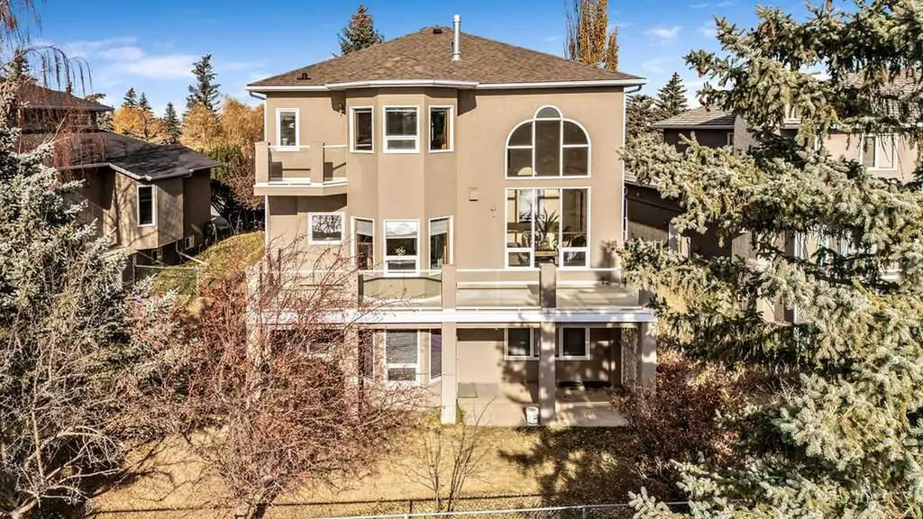 109 Lakeside Greens Drive Chestermere AB T1X1B9