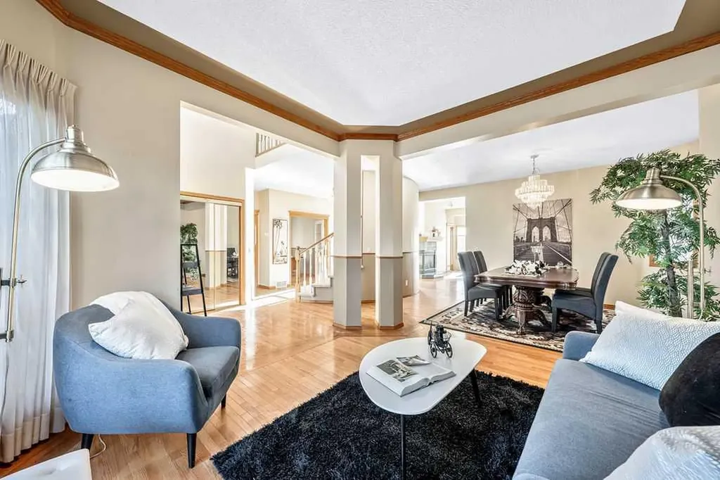 109 Lakeside Greens Drive Chestermere AB T1X1B9