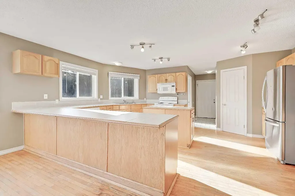 298042 218 Street W Rural Foothills County AB T1S2Y6