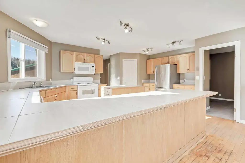 298042 218 Street W Rural Foothills County AB T1S2Y6