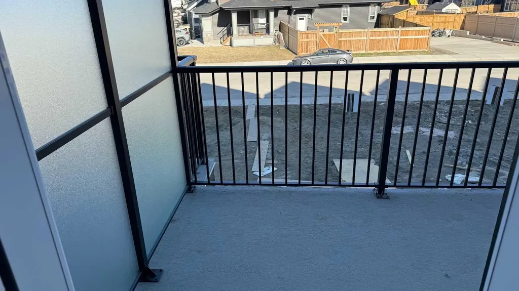 16 Sundown Place Cochrane AB T4C 3H2