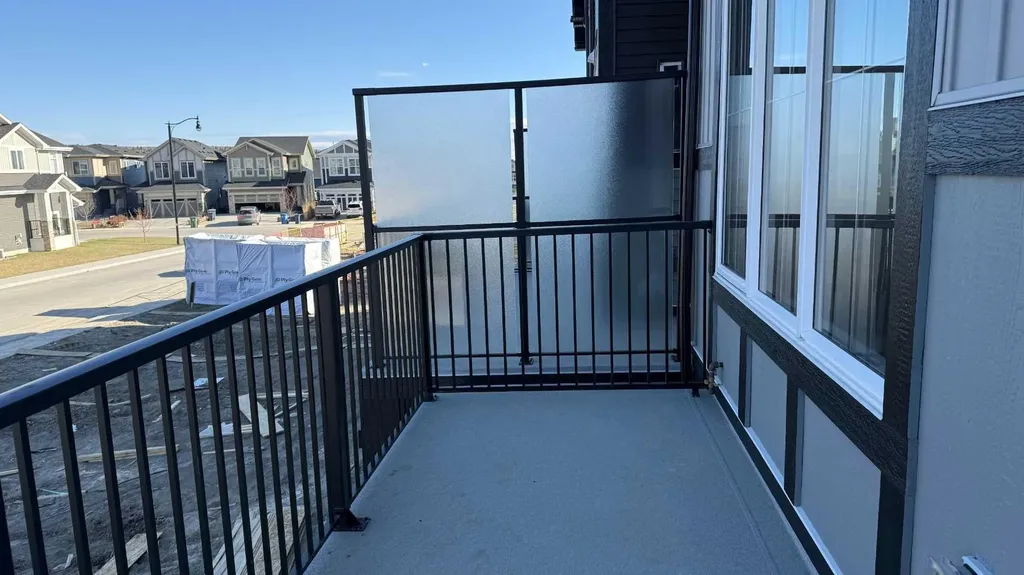 16 Sundown Place Cochrane AB T4C 3H2