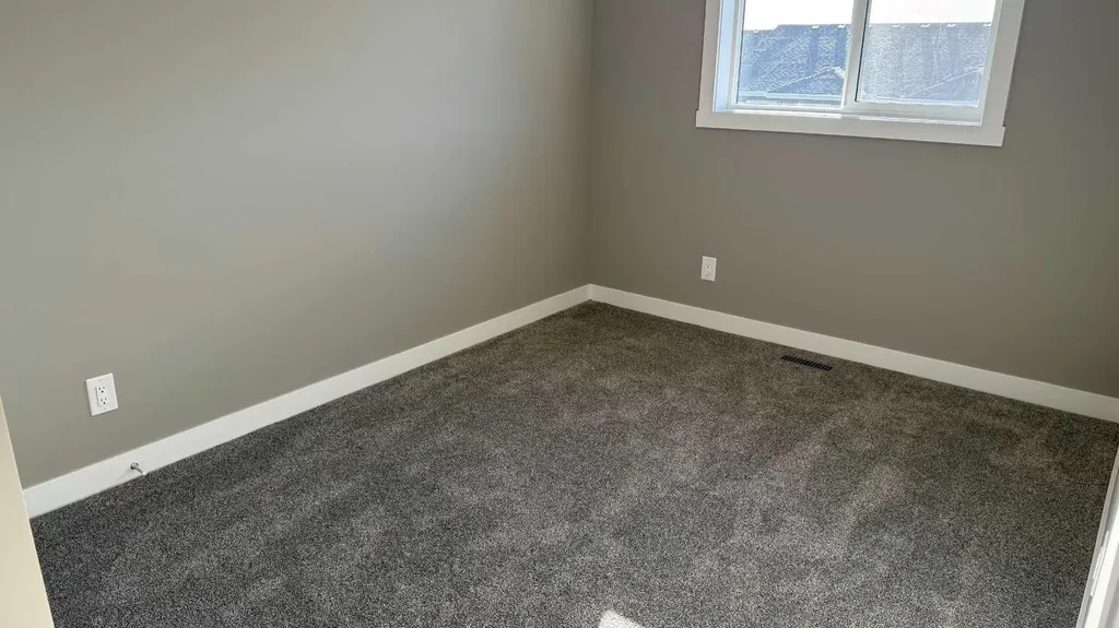 16 Sundown Place Cochrane AB T4C 3H2