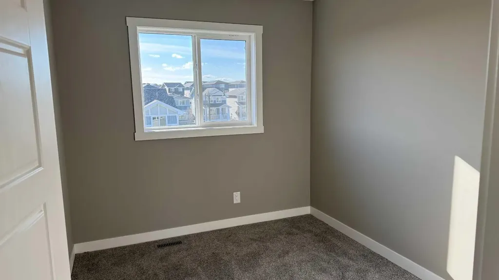 16 Sundown Place Cochrane AB T4C 3H2
