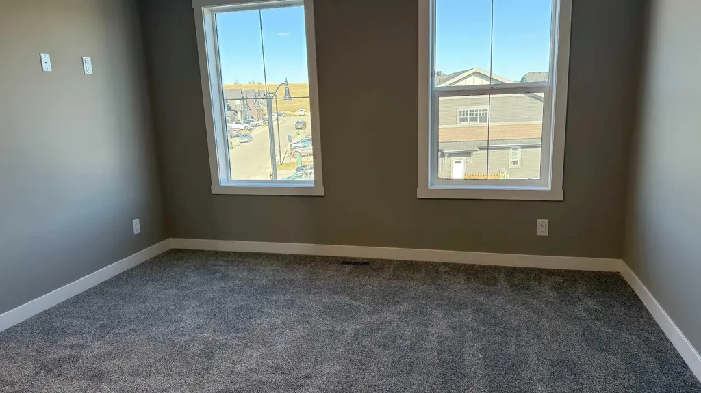 16 Sundown Place Cochrane AB T4C 3H2