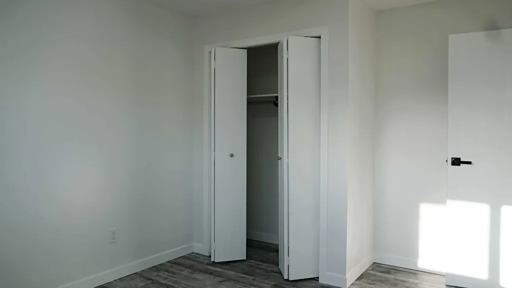 4907 53 Avenue Kitscoty AB T0B 2P0