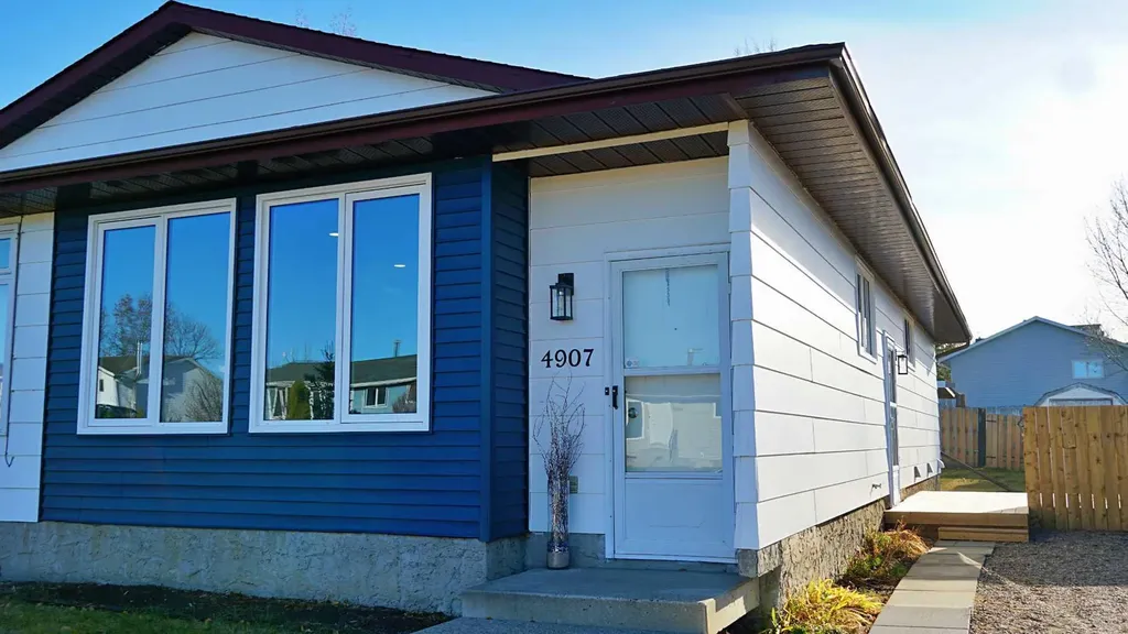4907 53 Avenue Kitscoty AB T0B 2P0