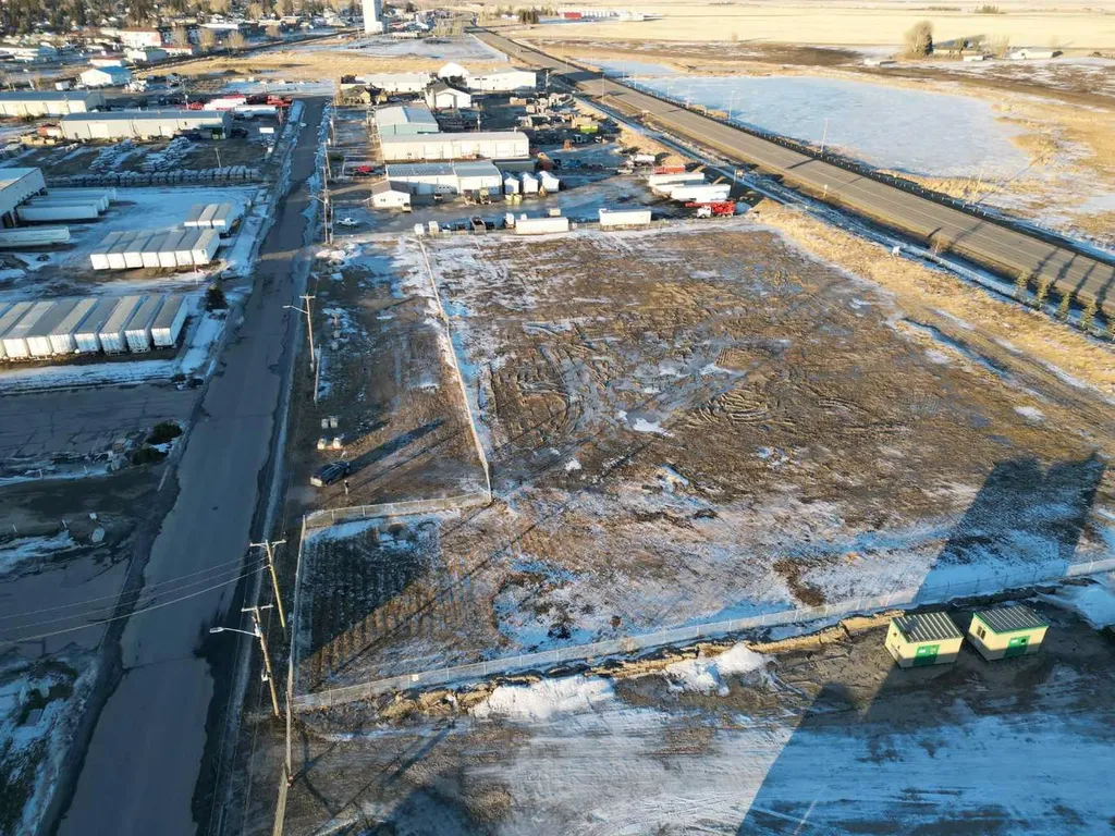 721 Mccool Street Crossfield AB T0M0S0