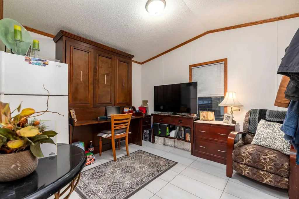 207 2 Street E Lashburn SK S0M 1H0
