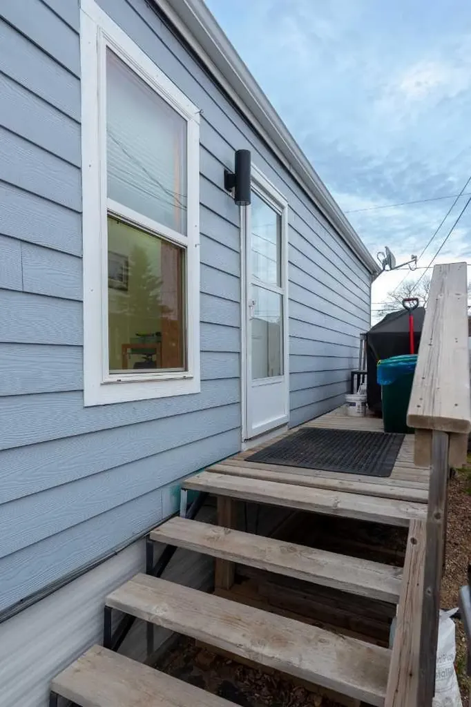 207 2 Street E Lashburn SK S0M 1H0