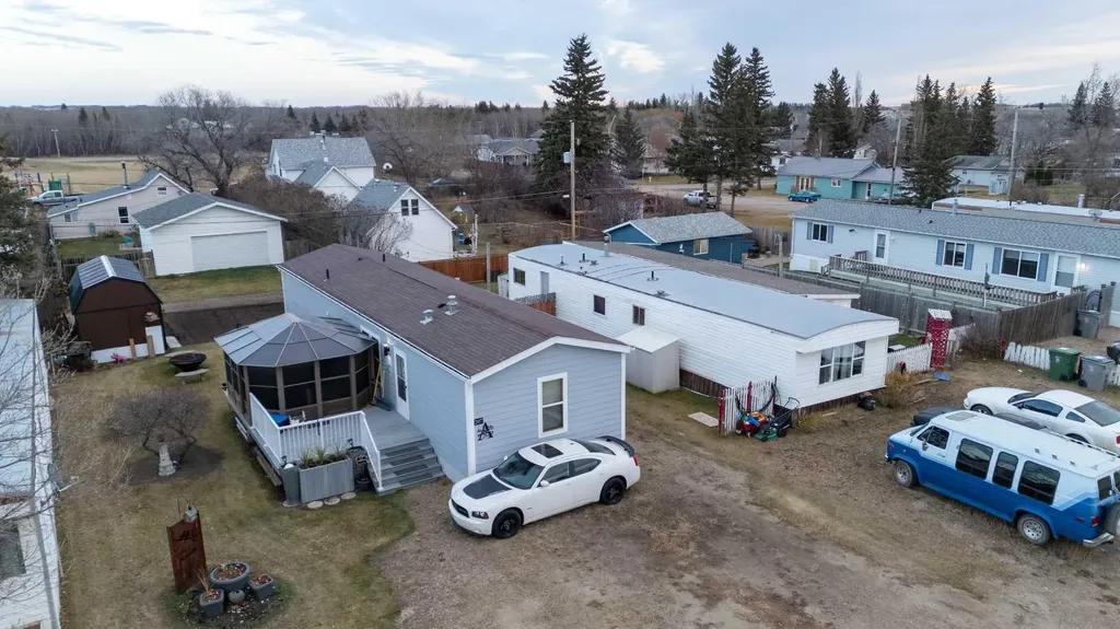 207 2 Street E Lashburn SK S0M 1H0