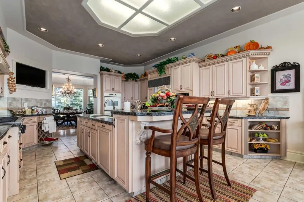 31 Pinnacle Ridge Drive SW Rural Rocky View County AB T3Z 3N7