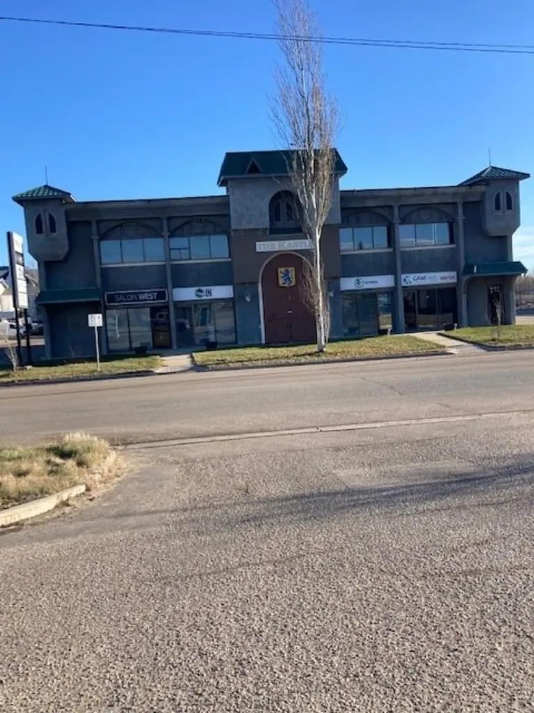 9807 105 Street Grande Prairie AB T8V 4Y8