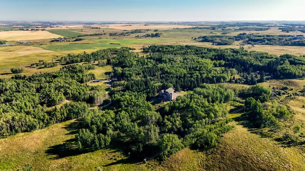 282020 Range Road 43 Road Rural Rocky View County AB T4C 1B6