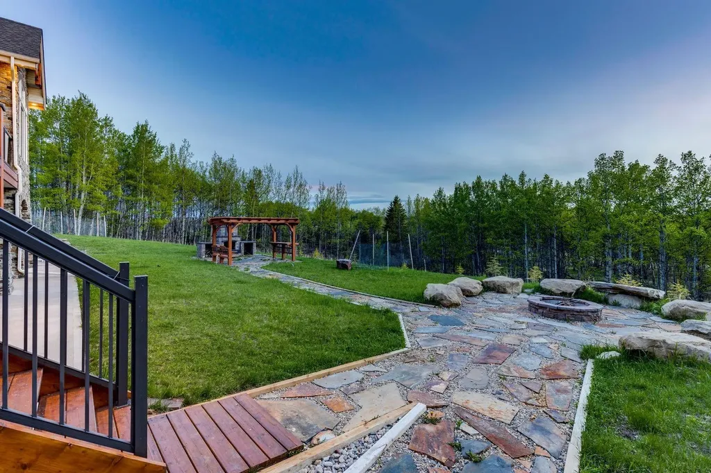 282020 Range Road 43 Road Rural Rocky View County AB T4C 1B6