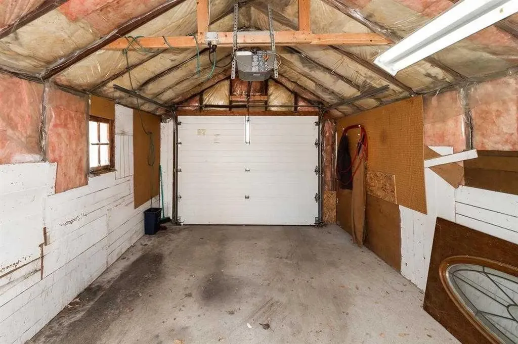 204 Grand Avenue Carmangay AB T0L 0N0