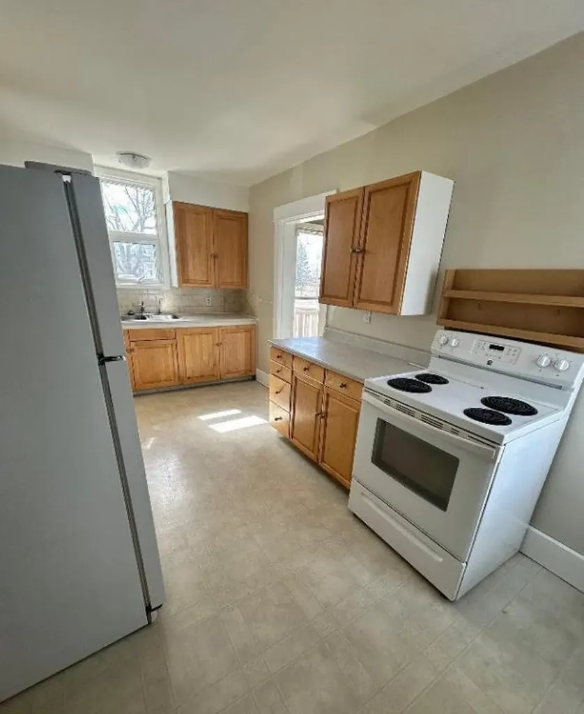 204 Grand Avenue Carmangay AB T0L 0N0