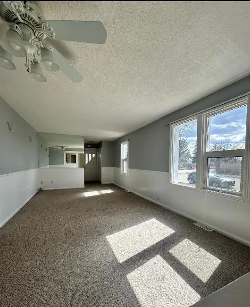 204 Grand Avenue Carmangay AB T0L 0N0