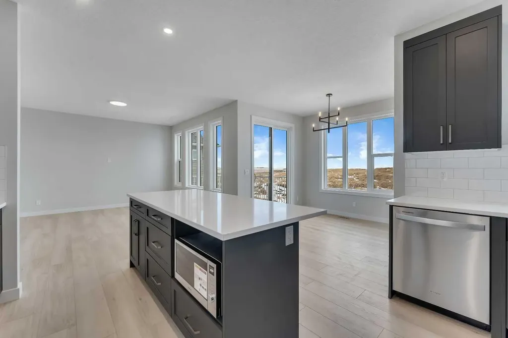 1172 Iron Ridge Avenue Crossfield AB T0M 0S0