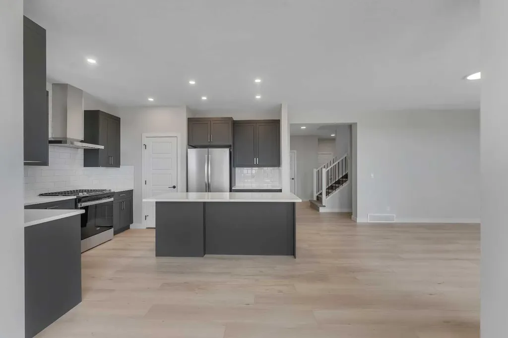1172 Iron Ridge Avenue Crossfield AB T0M 0S0