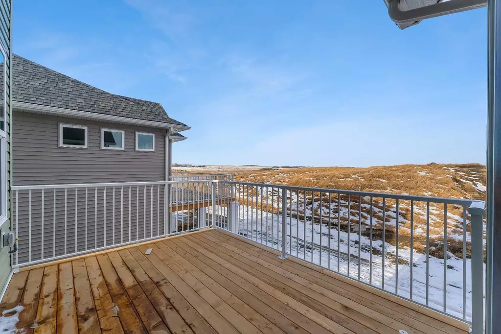 1172 Iron Ridge Avenue Crossfield AB T0M 0S0