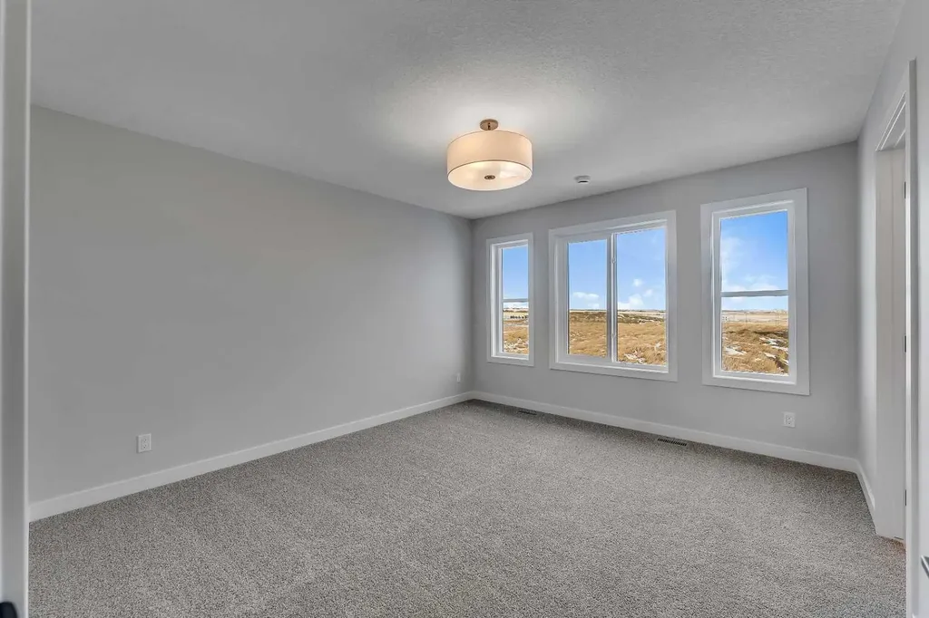 1172 Iron Ridge Avenue Crossfield AB T0M 0S0