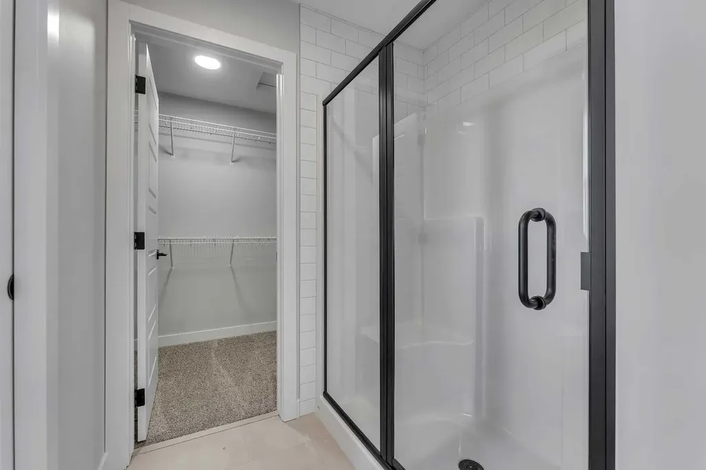 1172 Iron Ridge Avenue Crossfield AB T0M 0S0