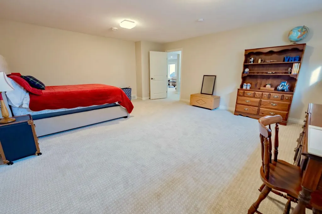 15 Chinook Heights S Lethbridge AB T1K6T6