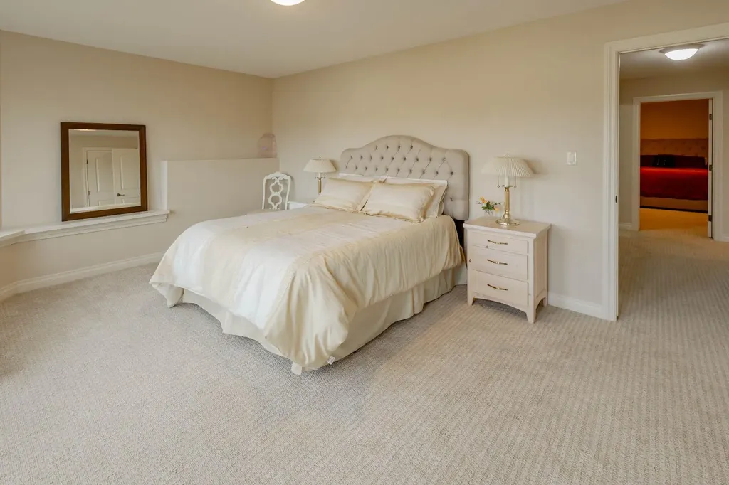 15 Chinook Heights S Lethbridge AB T1K6T6