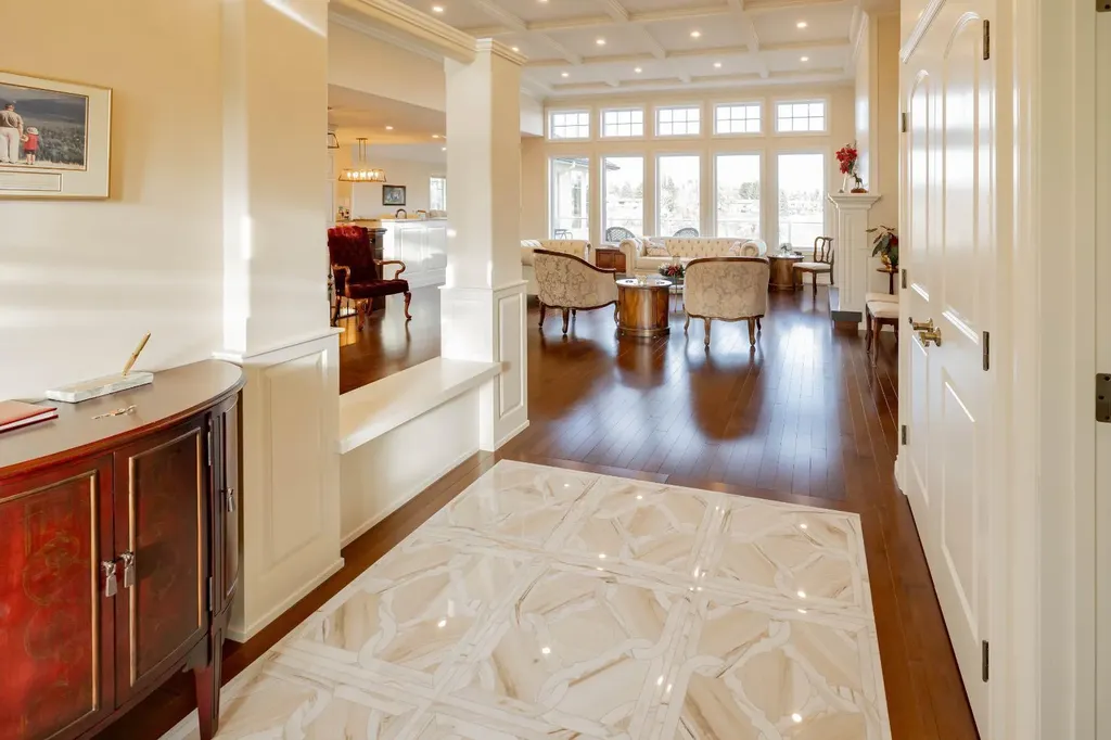 15 Chinook Heights S Lethbridge AB T1K6T6