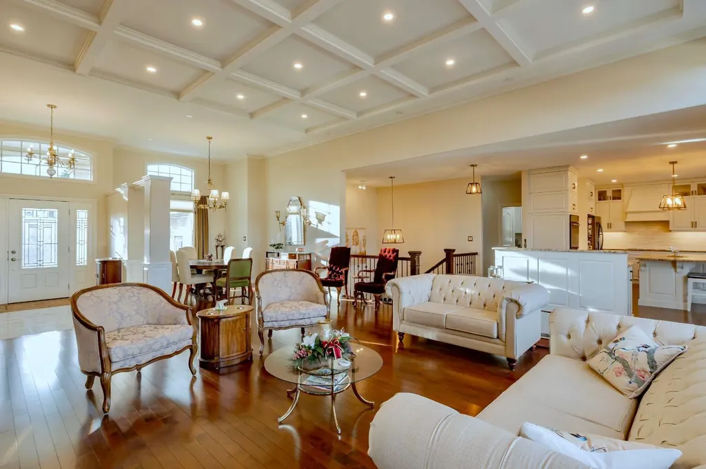 15 Chinook Heights S Lethbridge AB T1K6T6