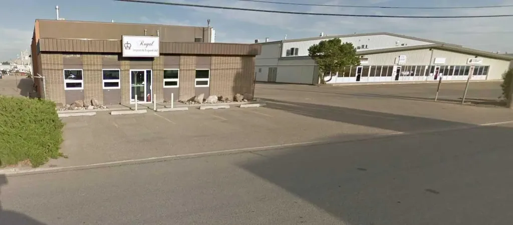 233 31 Street N Lethbridge AB T1H 3Z4